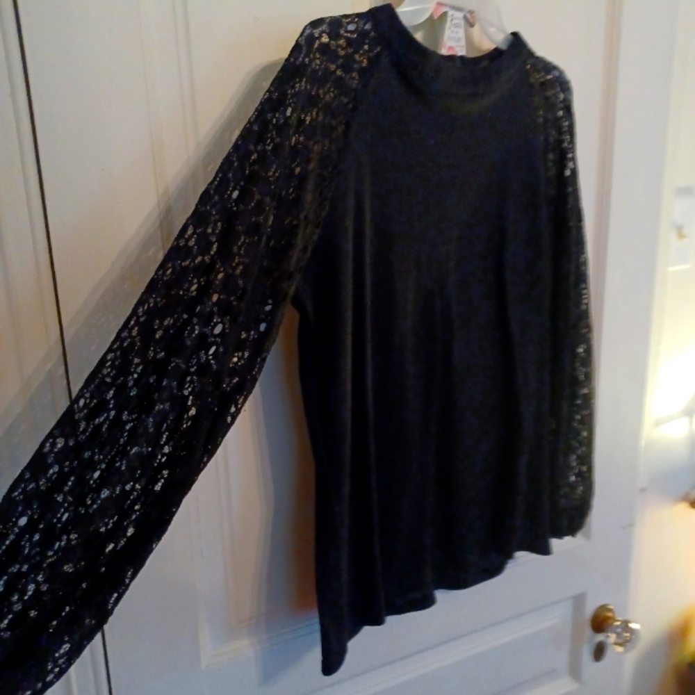 Womens L top